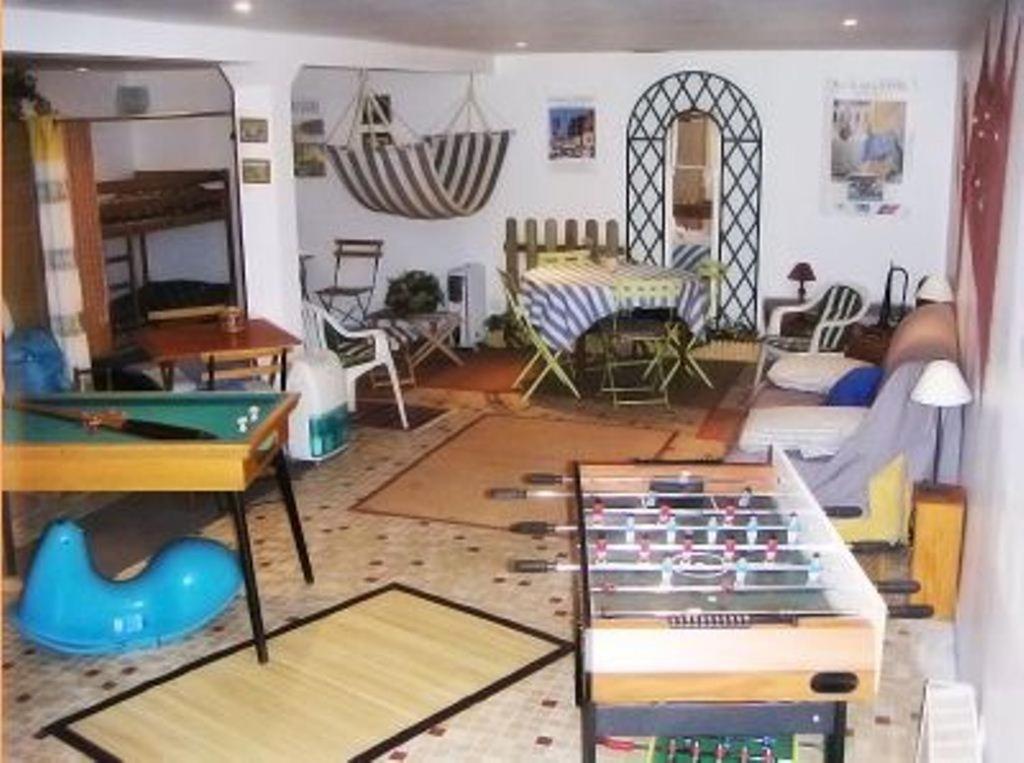 Paradis Les Pieds Sur Le Sable Trouville Palace Rum bild